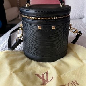 Louis Vuitton Cannes Shoulder Bag Epi Leather Black Used Women LV